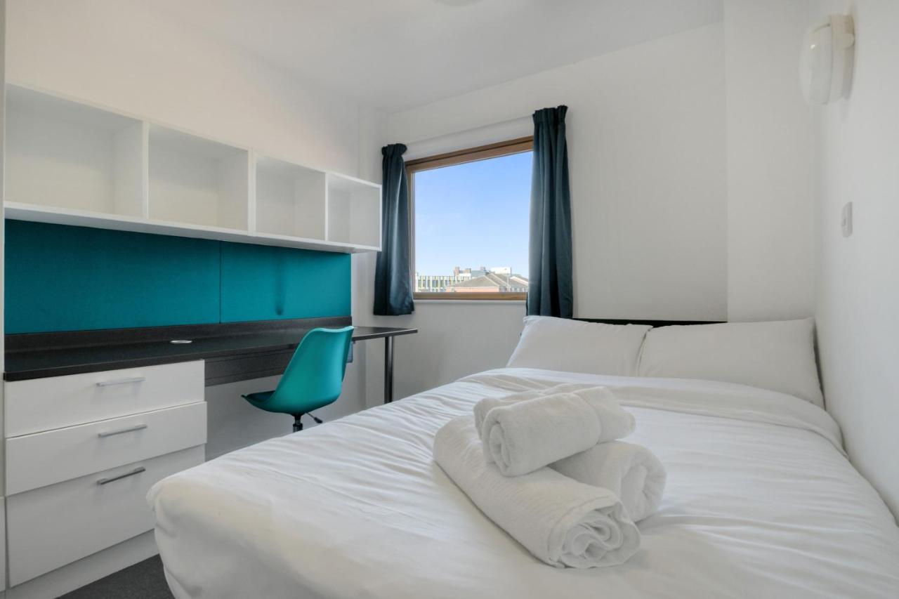 Bright & Central Room In Luton, Sleeps 2 Luton  Extérieur photo